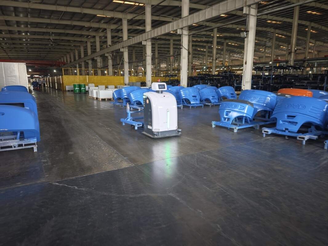 Reach-type lithium-ion forklif